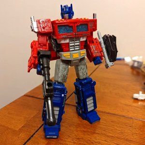 Hasbro Transformers War for Cybertron: Siege Optimus Prime WFC-S11